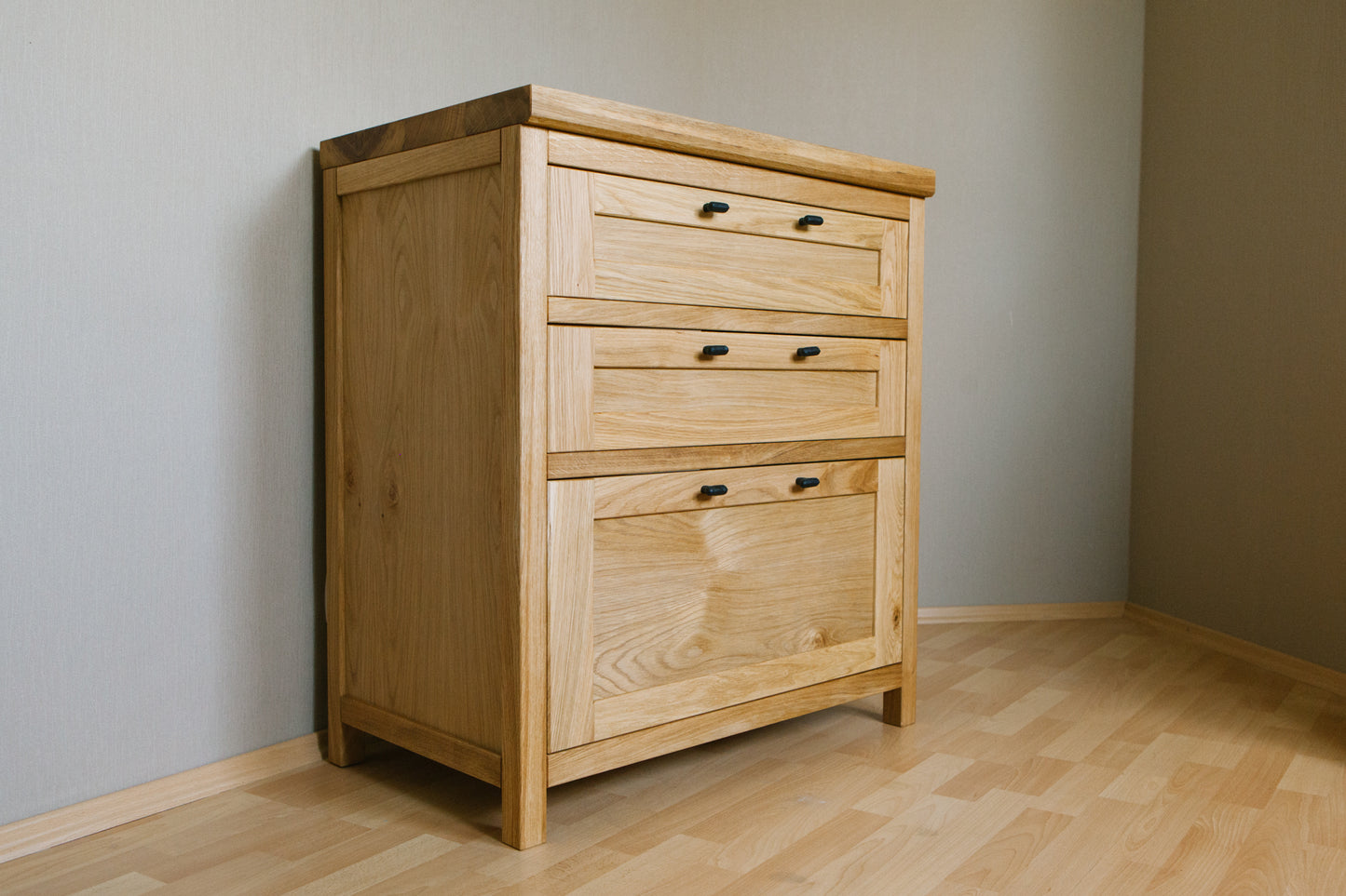 3 Drawer Chest / Dresser